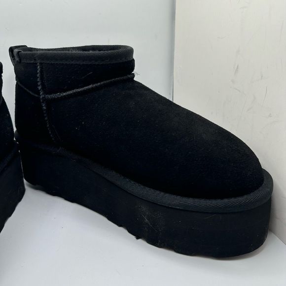 CUSHIONAIRE Women's Genuine Suede pull platform boot +Memory Foam 8 BLACK - Picture 6 of 7